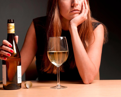 Анонимное лечение женского алкоголизма в Прохладном